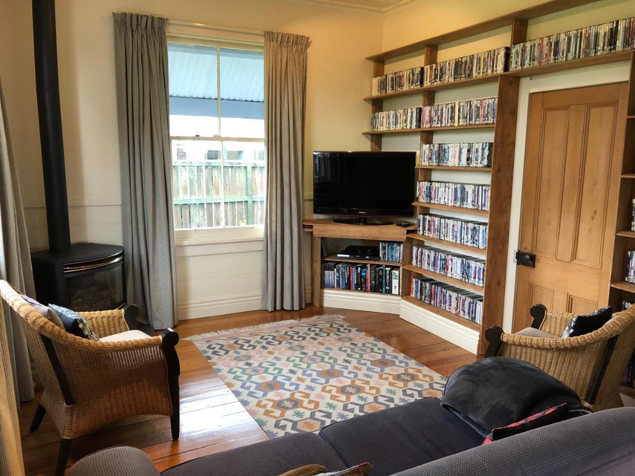 The Vicarage Martinborough 빌라 외부 사진
