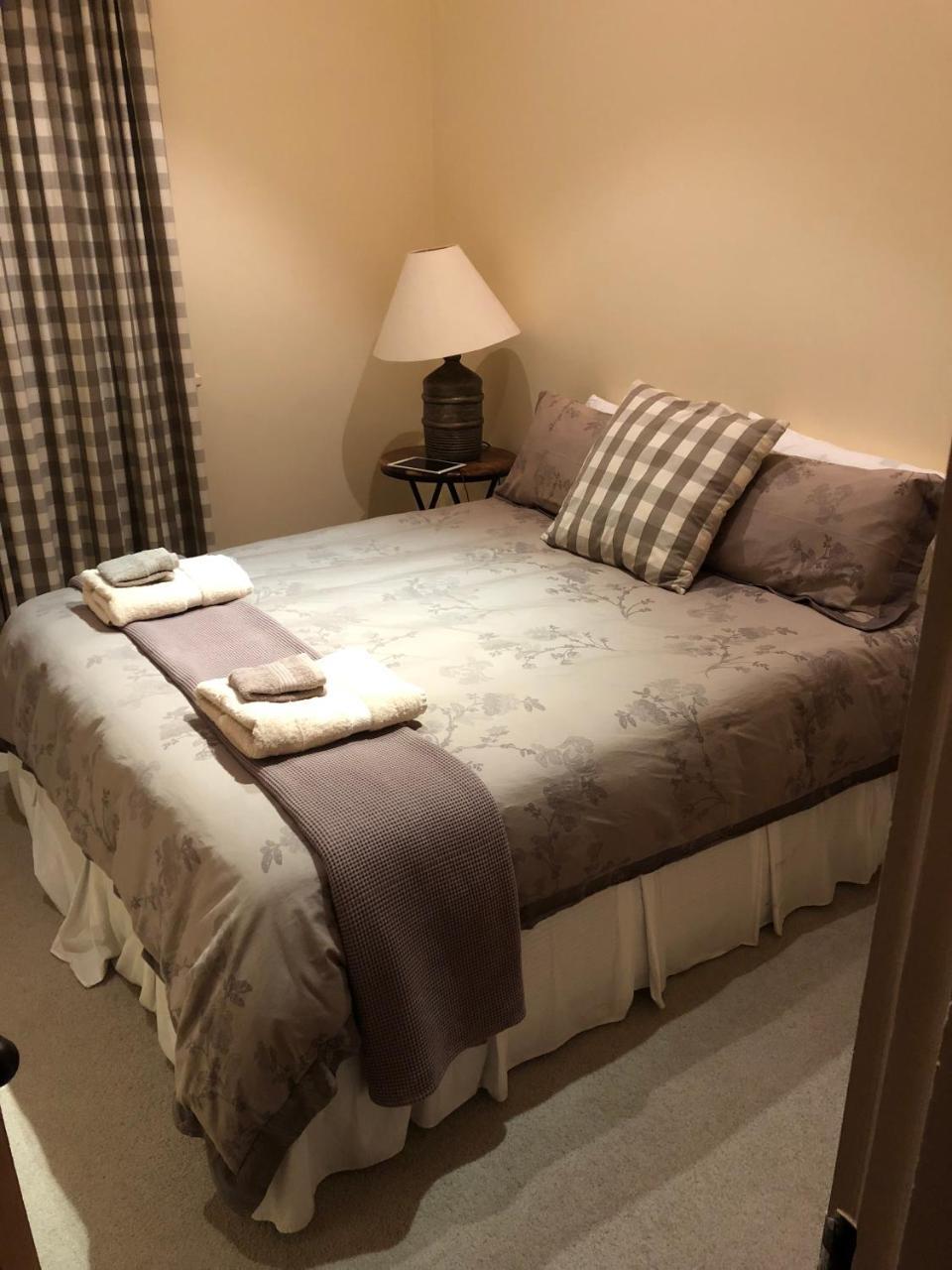 The Vicarage Martinborough 빌라 외부 사진