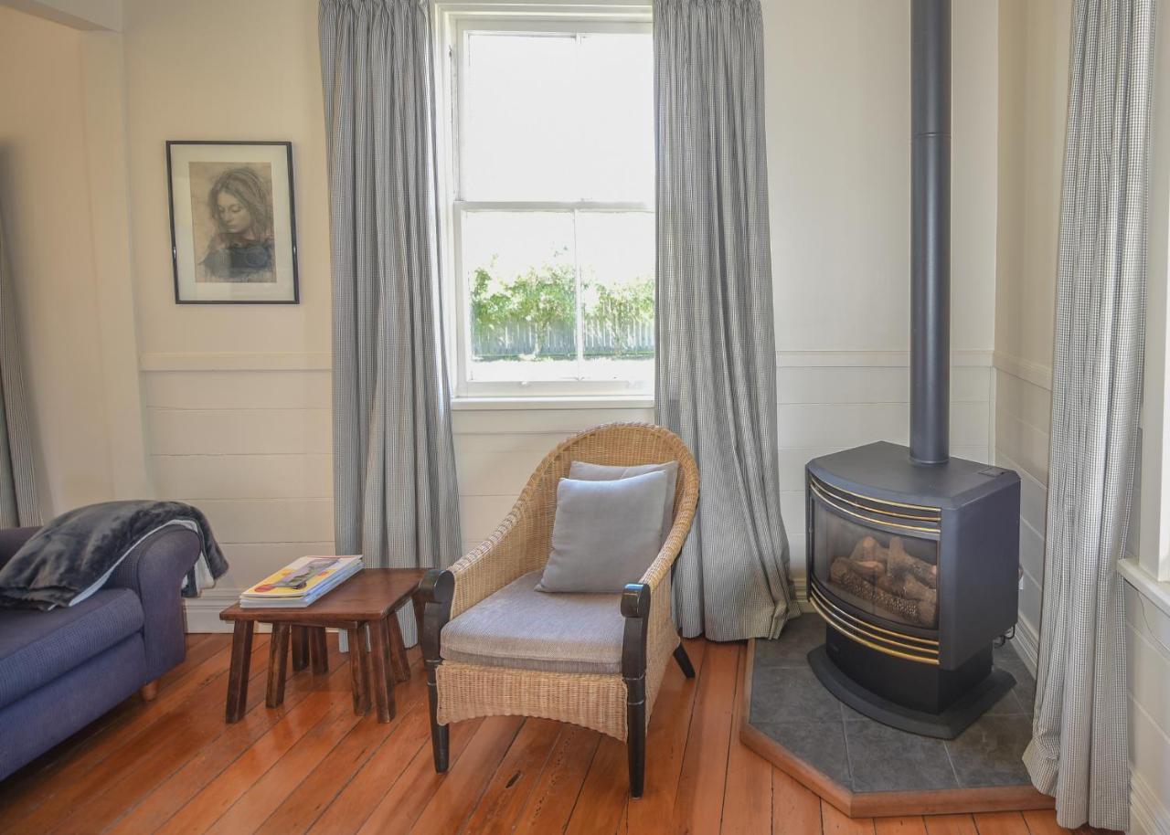 The Vicarage Martinborough 빌라 외부 사진