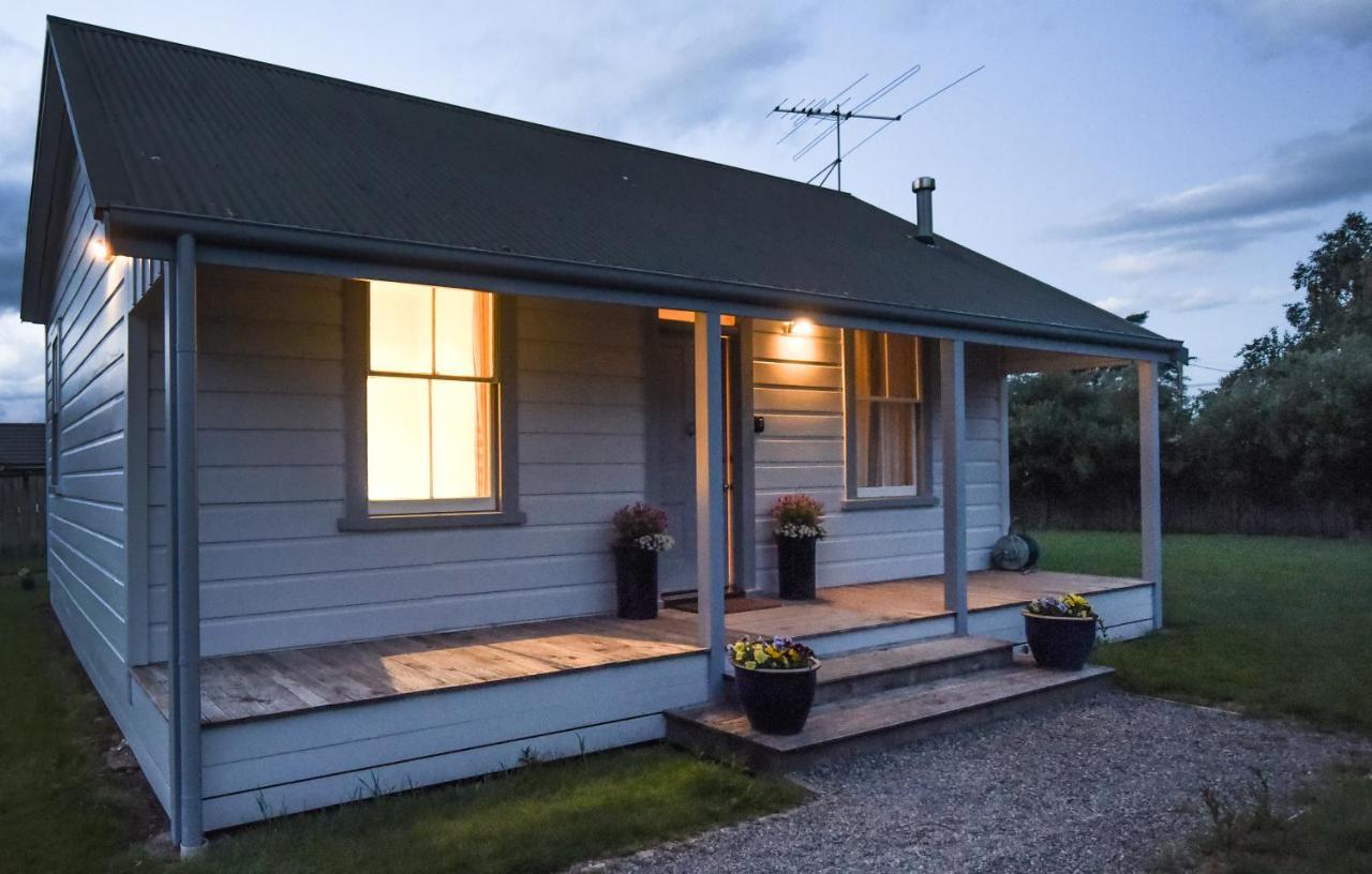 The Vicarage Martinborough 빌라 외부 사진